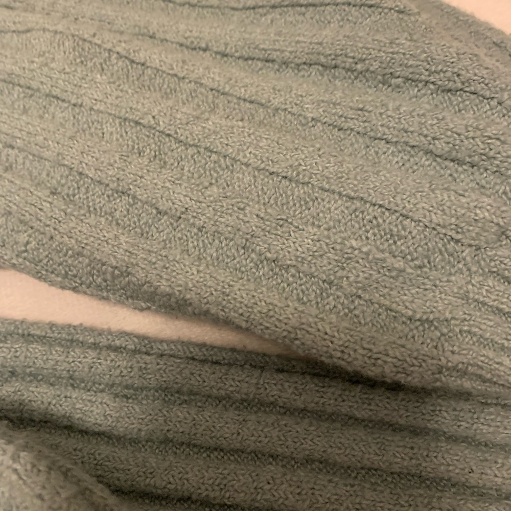 Hollister blue crossover sweater - Picture 2 of 4